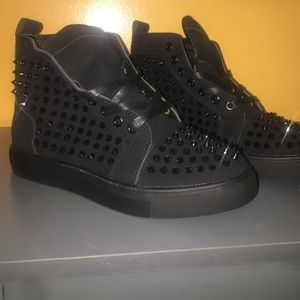 Black Studded Fashion Sneakers (NEW/UNISEX)
